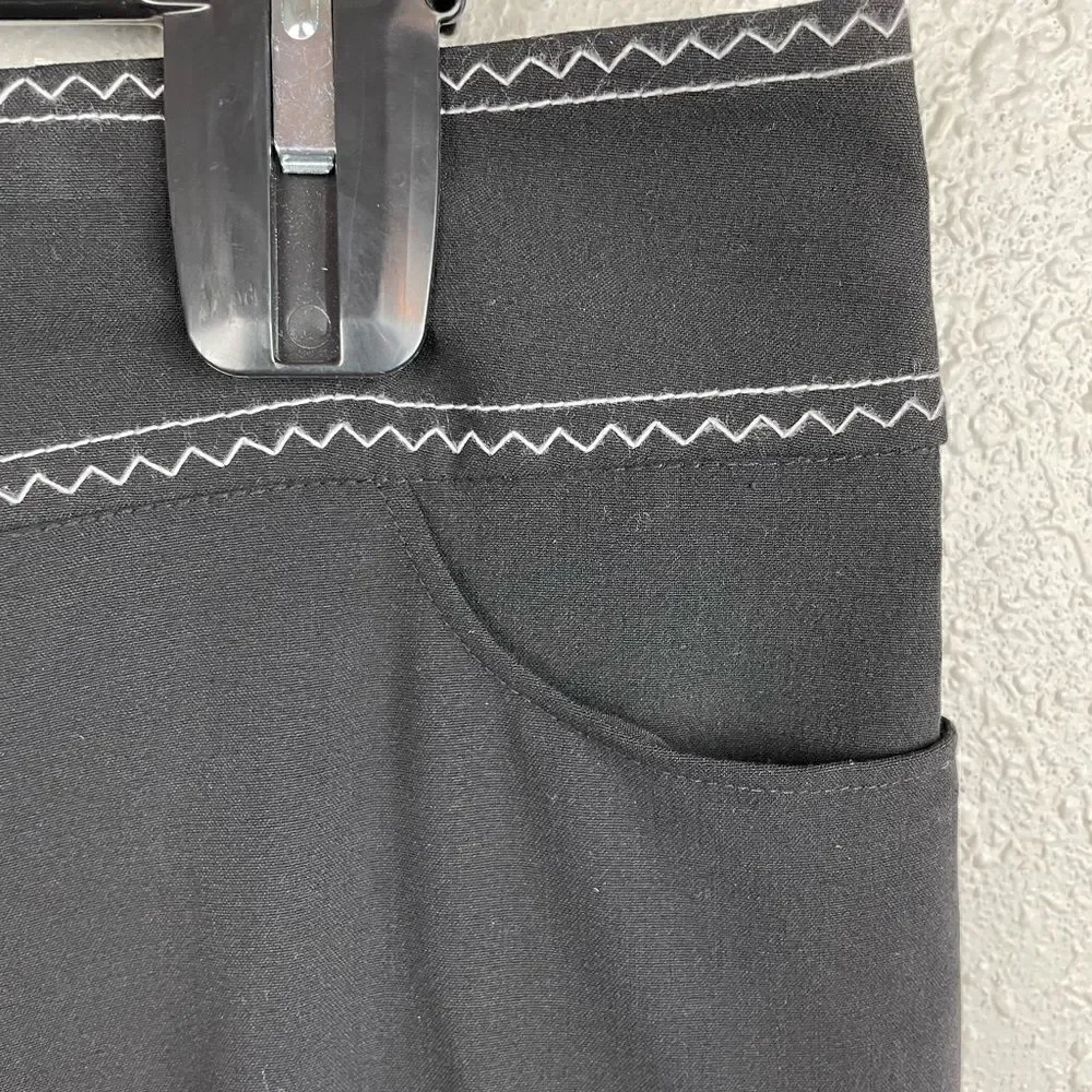 Multiples Black and White Stitched Slack Pants Size 10 EUC